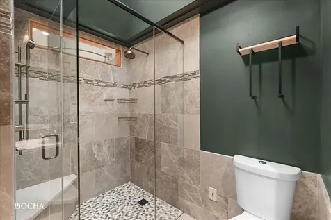 1916 Ash Court Aurora IL 60506