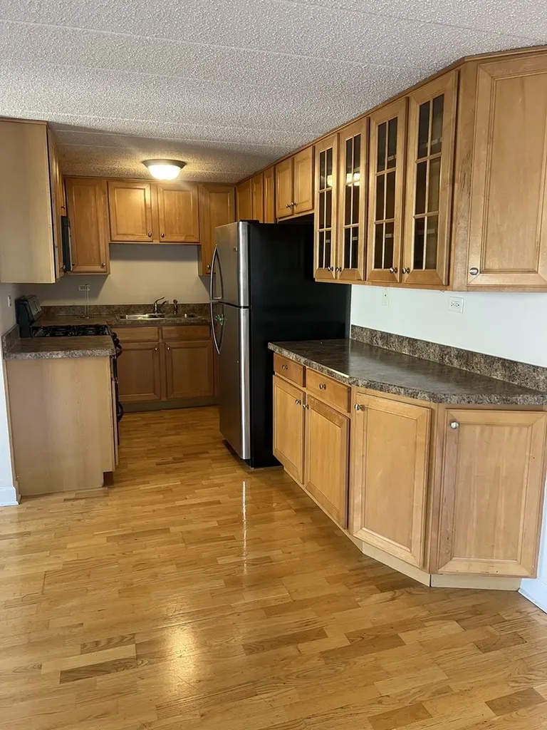 5586 South Archer Avenue Chicago IL 60638