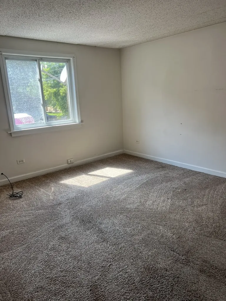 5586 South Archer Avenue Chicago IL 60638