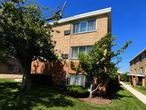 5586 South Archer Avenue Chicago IL 60638