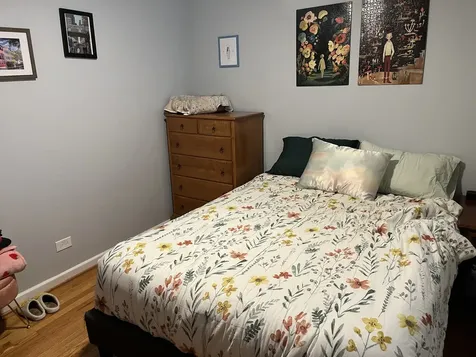 1227 North Cleaver Street Chicago IL 60642