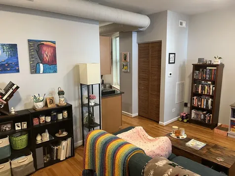 1227 North Cleaver Street Chicago IL 60642