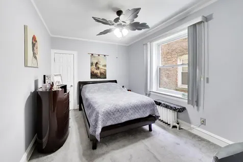 6718 North Campbell Avenue Chicago IL 60645