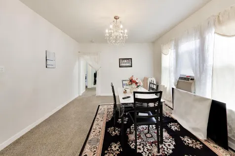 6718 North Campbell Avenue Chicago IL 60645
