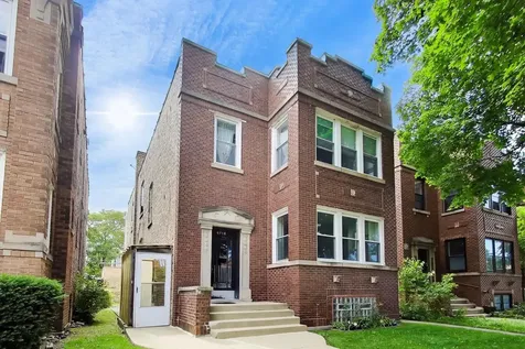 6718 North Campbell Avenue Chicago IL 60645