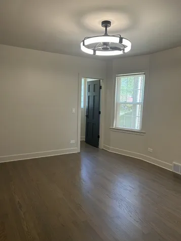 8405 South Indiana Avenue Chicago IL 60619