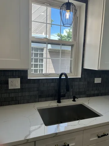 8405 South Indiana Avenue Chicago IL 60619