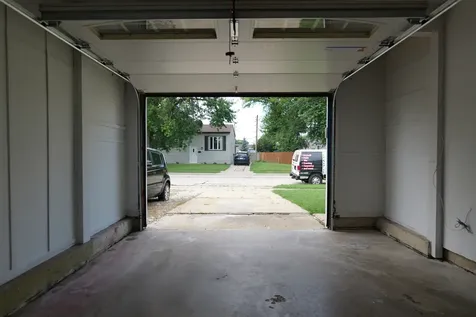 229 Nippert Avenue Romeoville IL 60446