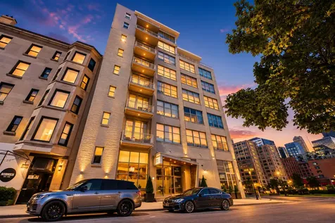 770 West Gladys Avenue Chicago IL 60661