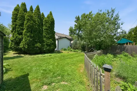 905 North Douglas Avenue Arlington Heights IL 60004