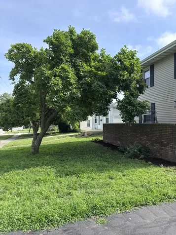 1511 Fell Avenue Bloomington IL 61701