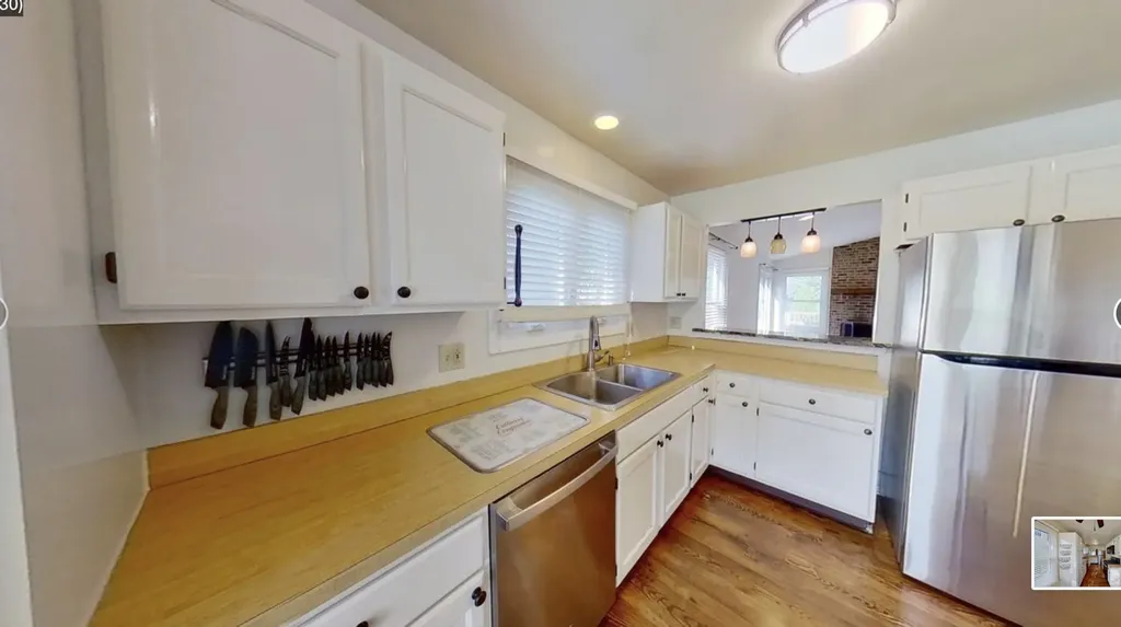 601 Topeka Court Carol Stream IL 60188
