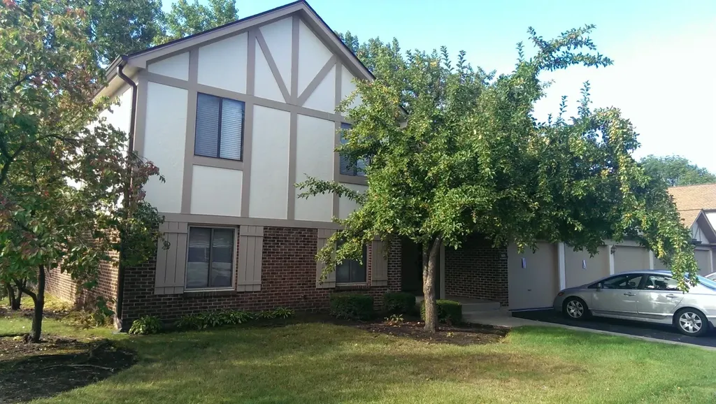905 Knottingham Drive Schaumburg IL 60193