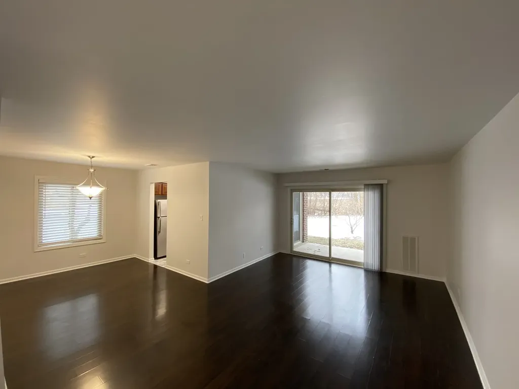 905 Knottingham Drive Schaumburg IL 60193