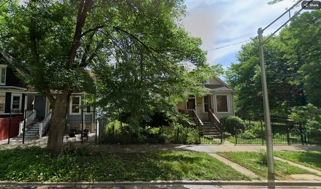 5727 South Throop Street Chicago IL 60636