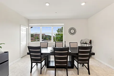 3303 Trillium Circle Rolling Meadows IL 60008