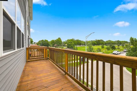 3303 Trillium Circle Rolling Meadows IL 60008