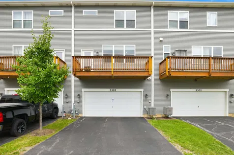 3303 Trillium Circle Rolling Meadows IL 60008