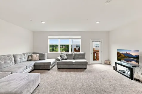 3303 Trillium Circle Rolling Meadows IL 60008