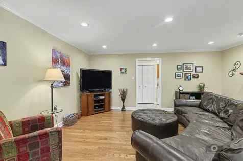 12517 South Nashville Avenue Palos Heights IL 60463