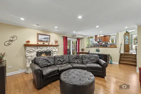 12517 South Nashville Avenue Palos Heights IL 60463