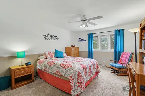 12517 South Nashville Avenue Palos Heights IL 60463