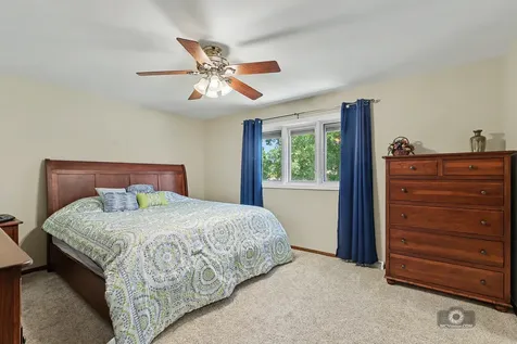 12517 South Nashville Avenue Palos Heights IL 60463