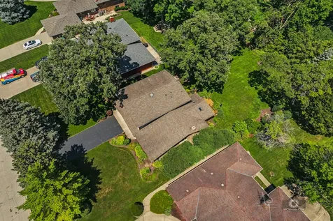12517 South Nashville Avenue Palos Heights IL 60463