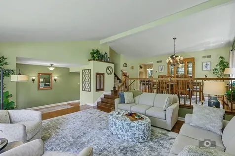 12517 South Nashville Avenue Palos Heights IL 60463