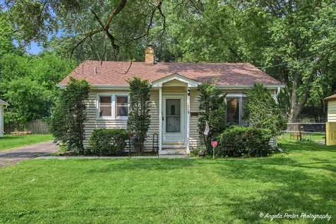 1019 North Madison Street Woodstock IL 60098