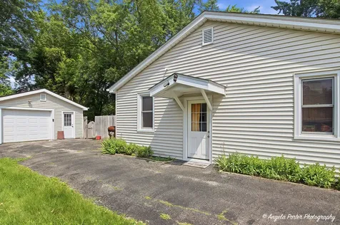 1019 North Madison Street Woodstock IL 60098