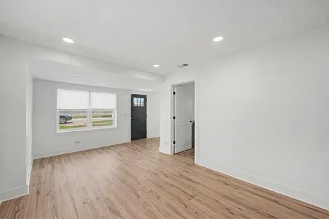 15976 New Avenue Lemont IL 60439