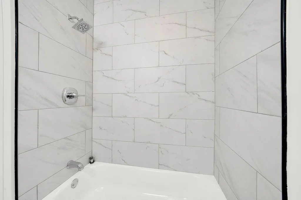 6818 South Wood Street Chicago IL 60636