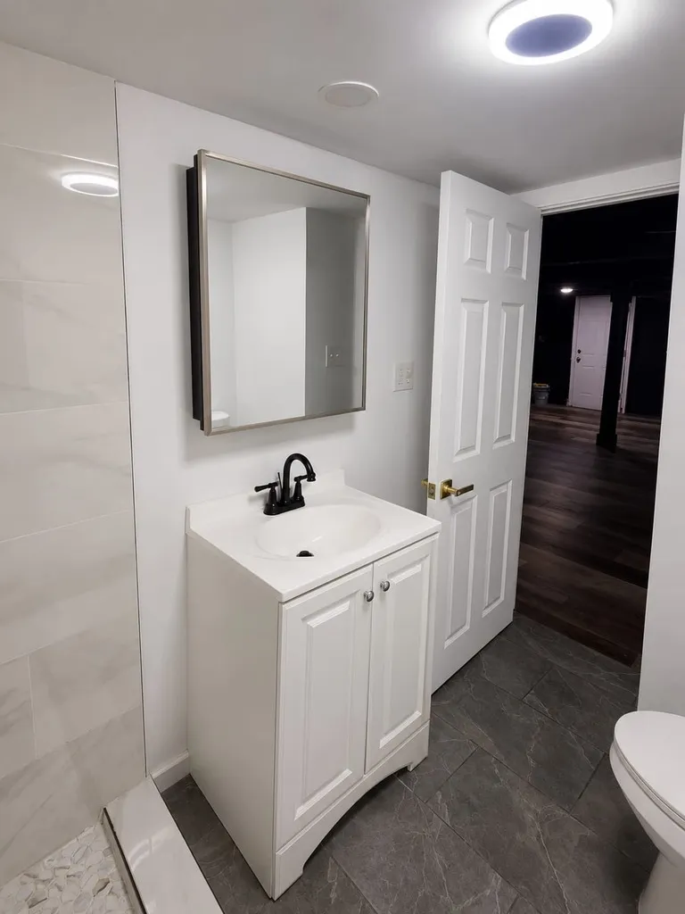 6818 South Wood Street Chicago IL 60636