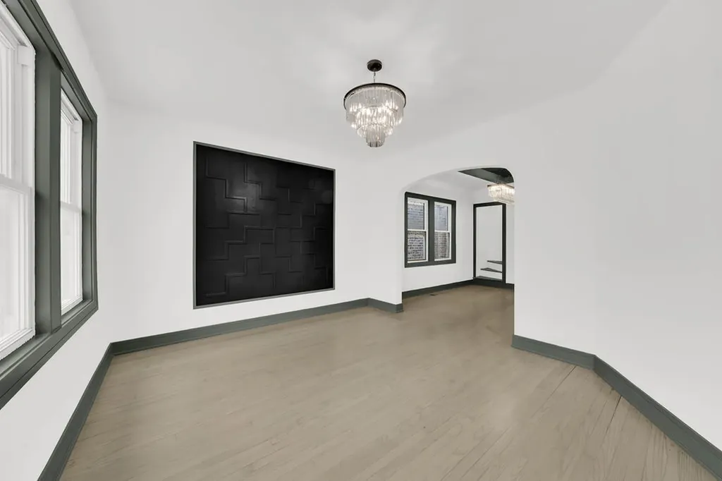 6818 South Wood Street Chicago IL 60636
