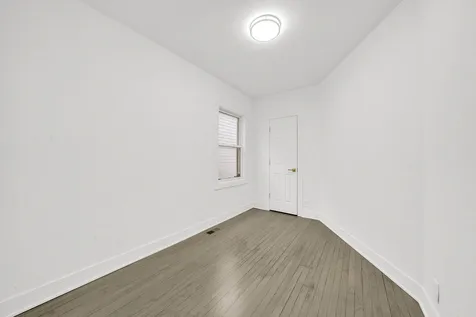 6818 South Wood Street Chicago IL 60636