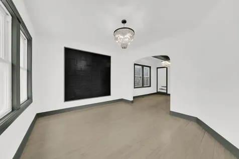 6818 South Wood Street Chicago IL 60636