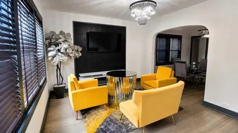 6818 South Wood Street Chicago IL 60636