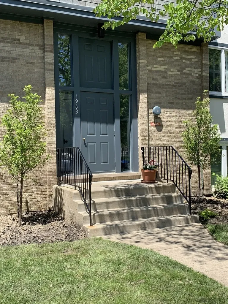 1963 Ammer Ridge Court Glenview IL 60025