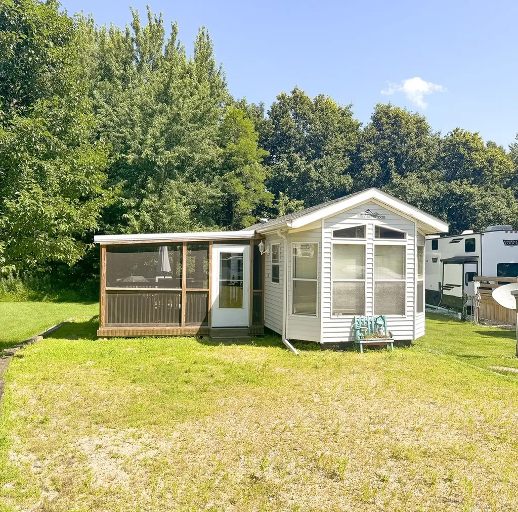 9/67 Woodhaven Sublette IL 61367