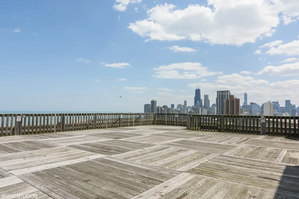 2000 North Lincoln Park West Parkway Chicago IL 60614