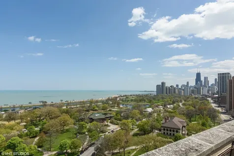 2000 North Lincoln Park West Parkway Chicago IL 60614
