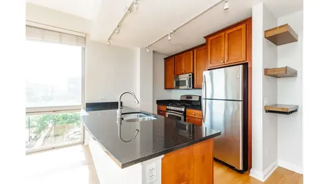 2035 South Indiana Avenue Chicago IL 60616