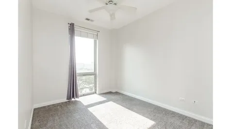 2035 South Indiana Avenue Chicago IL 60616