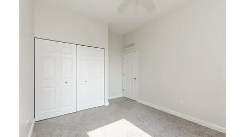 2035 South Indiana Avenue Chicago IL 60616