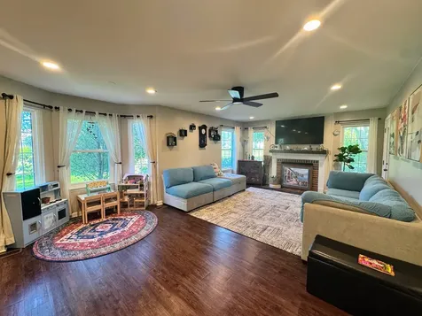 115 East Fabish Drive Buffalo Grove IL 60089
