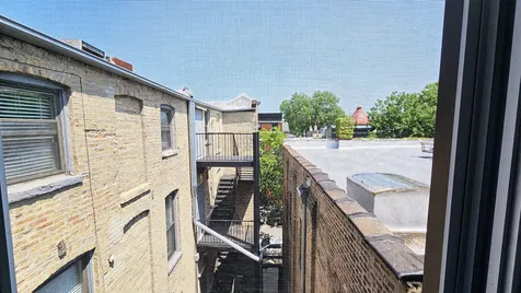 939 West Armitage Avenue Chicago IL 60614