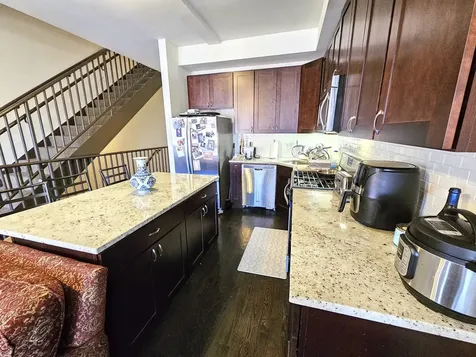 939 West Armitage Avenue Chicago IL 60614
