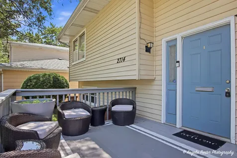 2714 Gilead Avenue Zion IL 60099