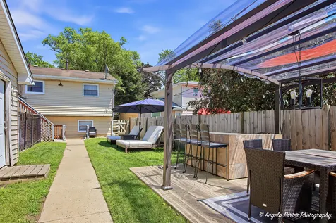 2714 Gilead Avenue Zion IL 60099